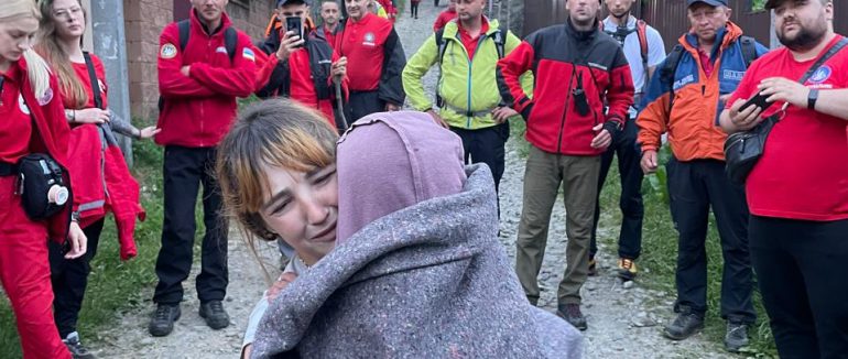 Дивовижний порятунок 2-річної дитини: на Рахівщині відшукали зниклого хлопчика