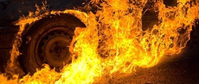 У селі Чорна Тиса на Рахівщині згорів автомобіль