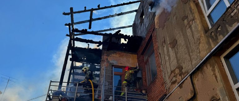 У Мукачевы ліквідували значну пожежу в багатоквартирному будинку