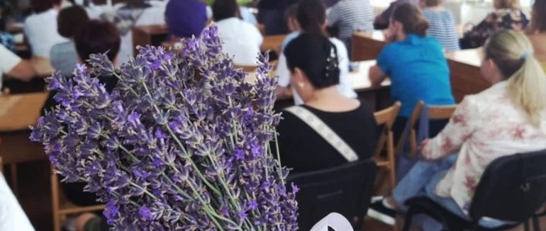 Ароматерапевтичний майстер-клас провели у міській бібліотеці