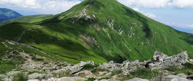 Біля Говерли врятували 37-річного туриста, який травмувався