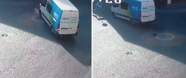 Знову знесли: у Мукачеві водій вантажівки в’їхав в знак дорожньої розвʼязки