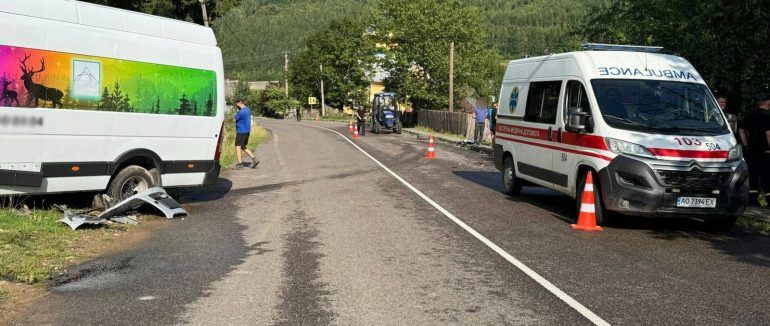 З’їхав у кювет: у селі Верхній Бистрий трапилася смертельна ДТП