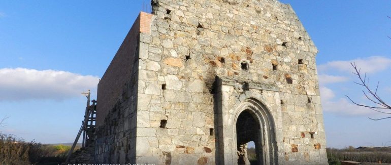 На Закарпатті судитимуть архітектора, причетного до пошкодження старовинного костелу