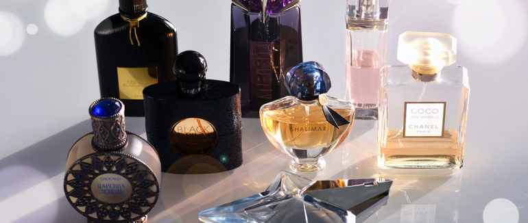 Використання парфуму на одязі з різних тканин