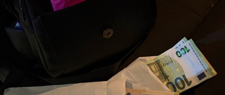 На кордоні з Словаччиною митники вилучили незадекларовану валюту на понад півмільйона гривень