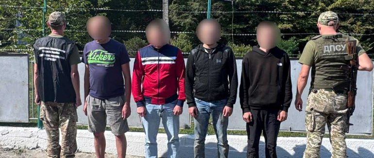 На кордоні з Румунією з пострілами затримали порушників