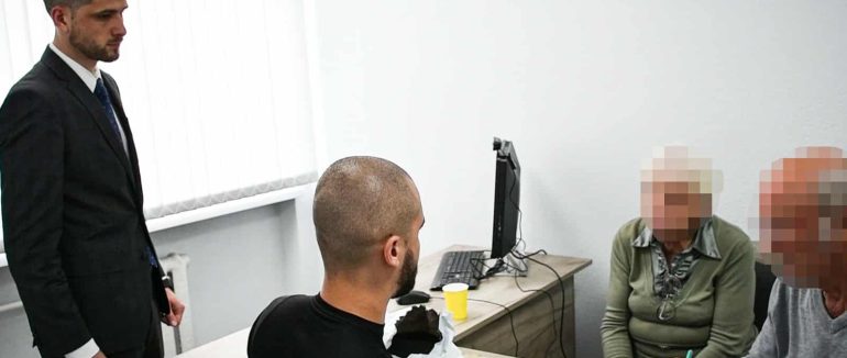 Правоохоронці повернули родині полоненого військового майже 3 мільйони гривень, викрадених шахраями