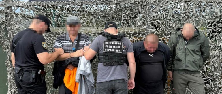 На Закарпатті за вихідні затримано двох організаторів переправлення призовників через держкордон