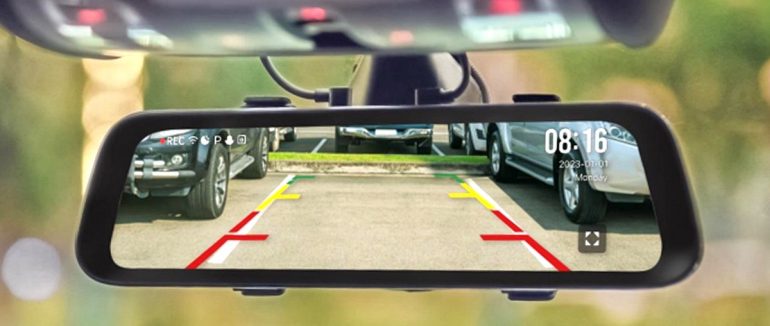 Дзеркала-відеореєстратори: поєднання безпеки та зручності