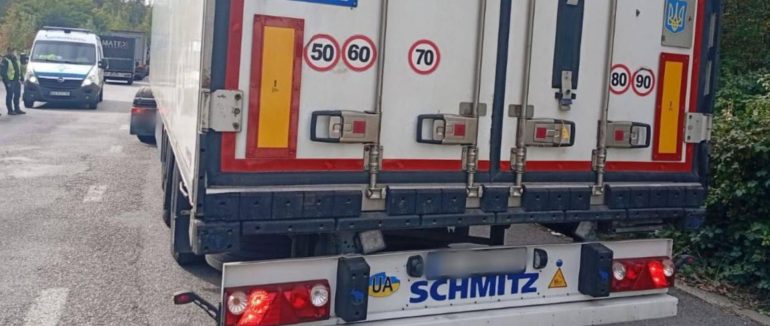 Перевізник на Закарпатті сплатить 34 000 грн штрафу за використання чужої картки водія