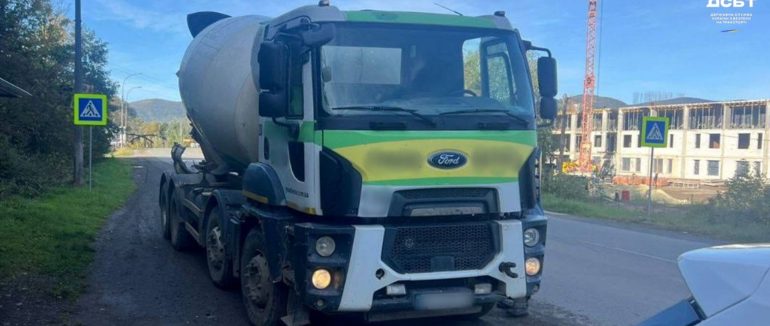 На Закарпатті водія бетонозмішувача оштрафували на 17 тис. грн