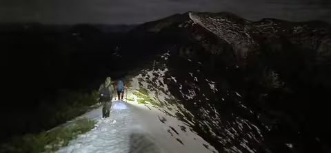 Були на межі виживання: у румунських Карпатах врятували двох українців