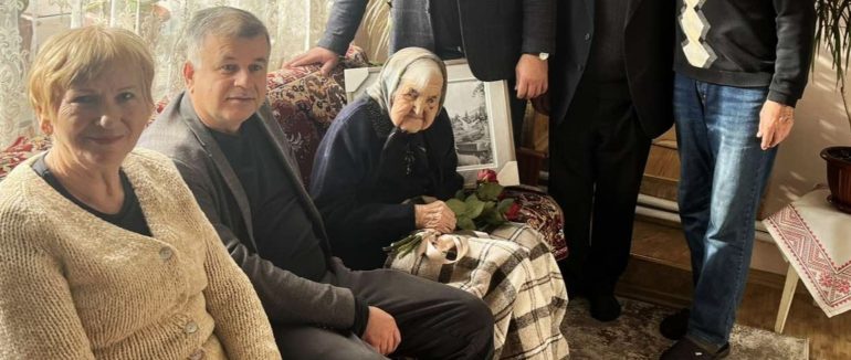На Закарпатті найстарша жителька Іршавської громади відсвяткувала 104-річчя