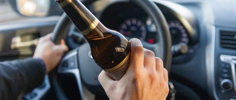 У Мукачеві затримали водія, який їхав п’яним і без прав