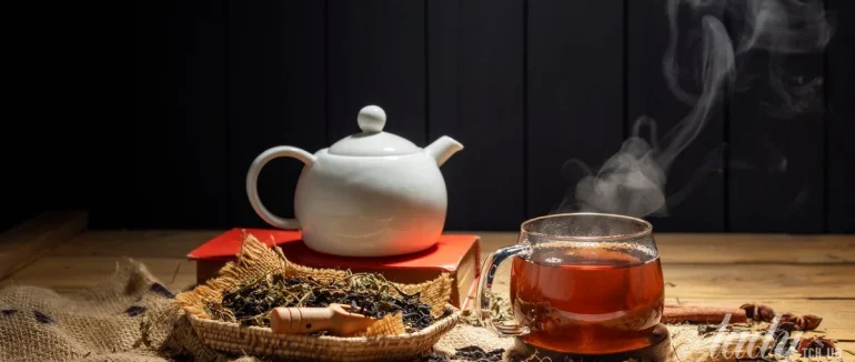 Корисні зимові напої, які підтримують організм — поради нутриціолога