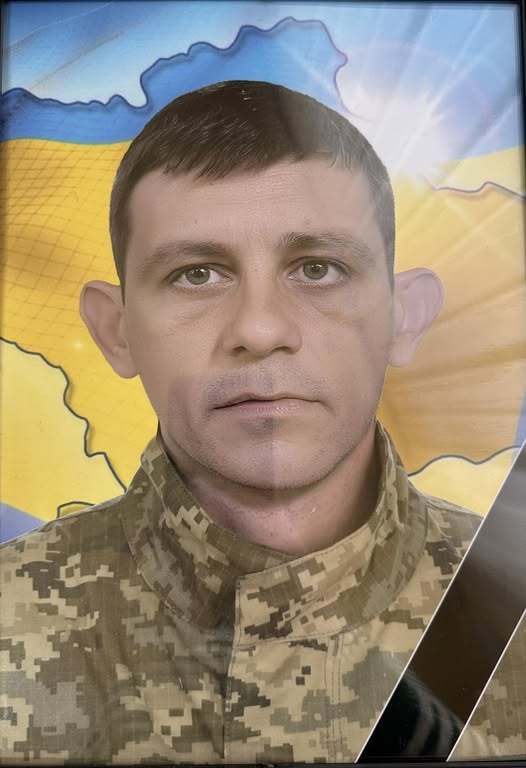 У Чинадіївській громаді попрощаються із загиблим Василем Русином