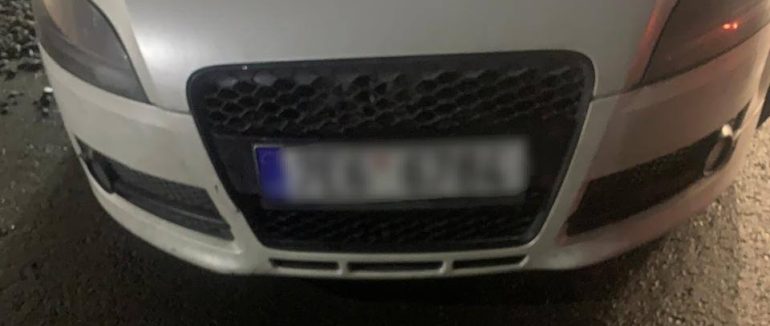 На кордоні з Словаччиною у 18-річного закарпатця виявили три пакетики з марихуаною