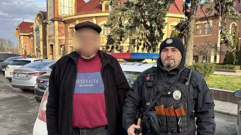 В Ужгороді патрульні допомогли 71-річному чоловікові потрапити на поїзд