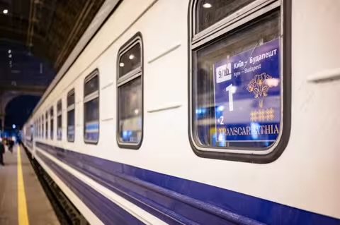 Поїзди до Будапешта із Закарпаття зупиняли через повідомлення про вибухівку