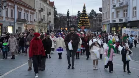 В Ужгороді відбулася благодійна різдвяна коляда з ходою творчих колективів