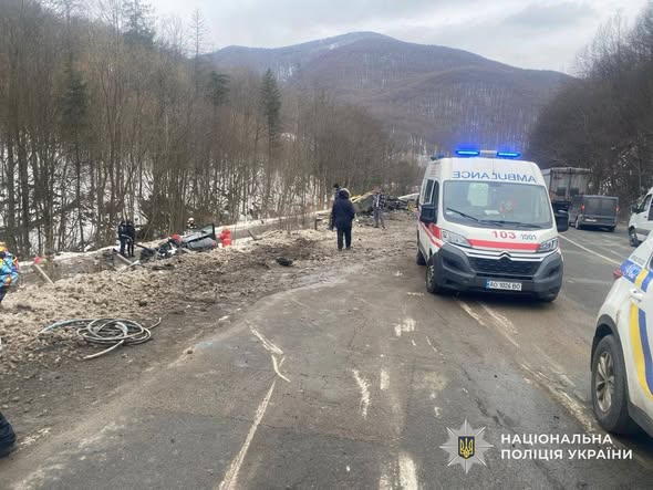 Поліція затримала водія вантажівки, причетного до скоєння смертельної ДТП на Абранському перевалі