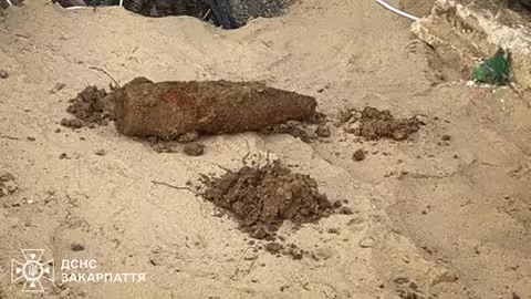 В Ужгороді під час земляних робіт знайшли боєприпас часів Другої світової війни