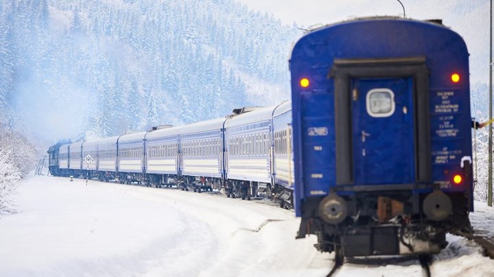 Низка поїздів із Закарпаття відправлятиметься із затримкою