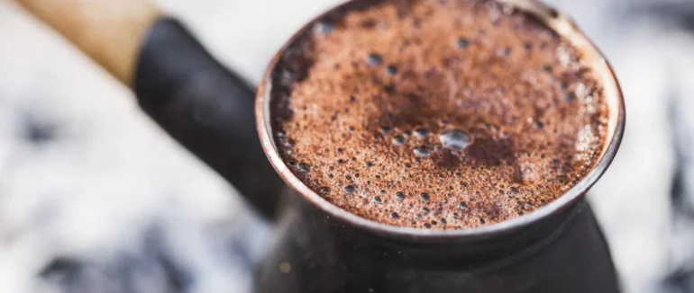 Кава може уповільнювати старіння: яка кількість чашок на день зменшує біологічний вік