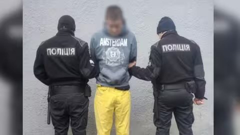 Накинувся на батька з ножем: поліція затримала 26-річного закарпатця