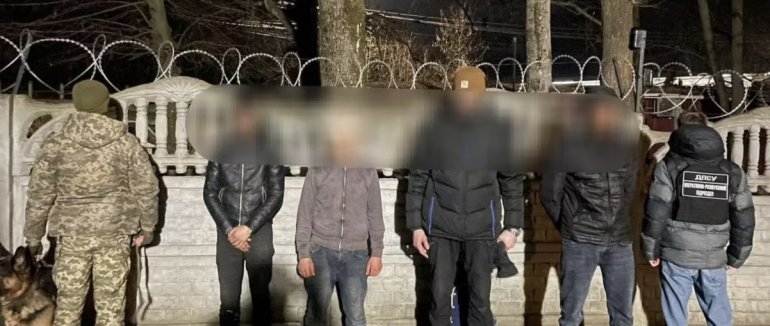 На кордоні з Словаччиною затримали групу порушників, які планували перетнути держрубіж