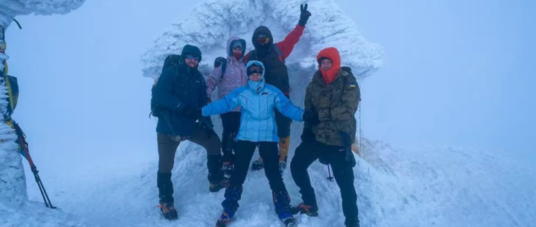 Ветерани підкорили зимовий Петрос під час реабілітаційної мандрівки