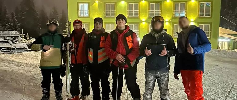 На Рахівщині рятувальники розшукали трьох туристів, які заблукали в районі полонини Крачуняска