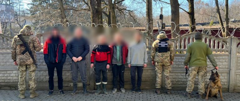 На кордоні зі Словаччиною затримали групу порушник
