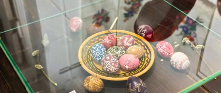В Ужгородському замку відкрили виставку про великодні традиції Закарпаття