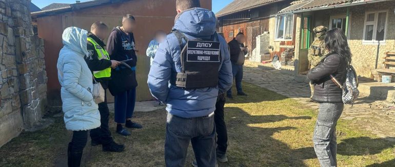 Прикордонники ліквідували канал незаконного переправлення чоловіків до Словаччини