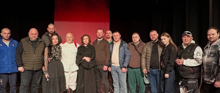 У Мукачево триває театральний фестиваль «СЦЕНА ДЛЯ ДВОХ»: глядачів запрошують на виставу «ЯГО»