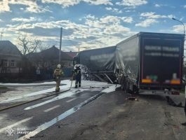 Рятувальники опублікували фото смертельної аварії у Ракошині