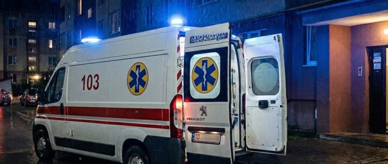 В Ужгороді під час виклику напали на медиків «швидкої»