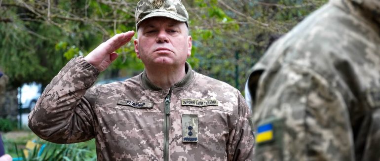 Ужгородський ліцей №5 підняв Прапор Надії та вшанував героїв