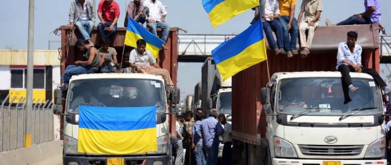 Фейк про “масове завезення іноземних працівників” в Україну: що відомо насправді