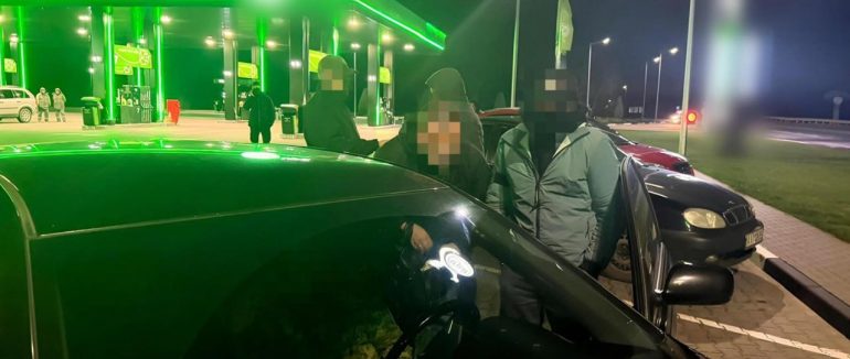 На Закарпатті викрили депутата райради, який організував схему втечі ухилянтів за кордон