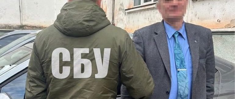 СБУ, ДБР та Нацполіція затримали голову районної ВЛК на Закарпатті та вилучила у нього майже 11 млн грн