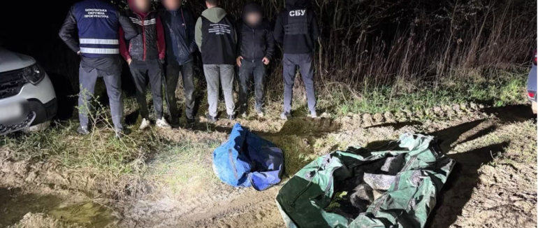 Схеми втечі за $34 тисячі: на Закарпатті затримали організаторів незаконного переправлення