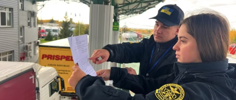 Авто, телефони та техніка: Закарпатська митниця перерахувала до держбюджету майже 6,5 млрд грн