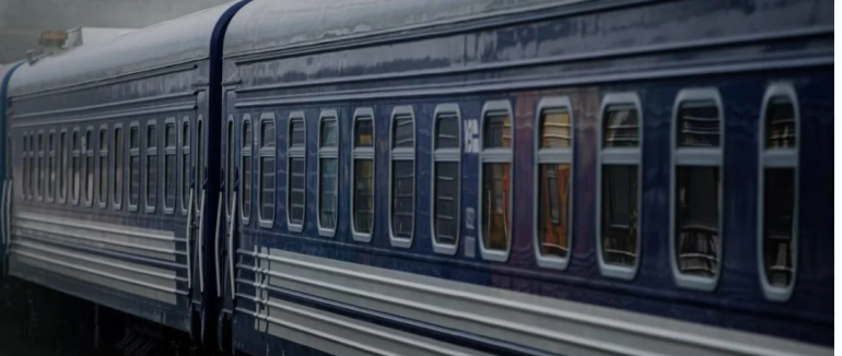 Через атаку дронів по всій Україні масово затримуються потяги: список рейсів