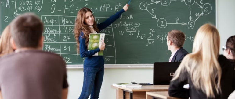 Уряд не зупинятиме і не скасовуватиме реформу старшої профільної школи