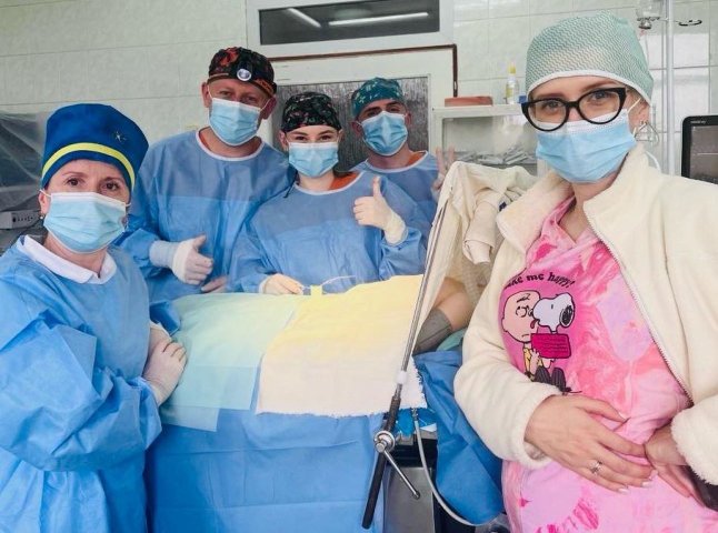 У Мукачеві медики зробили дитині складну реконструктивну операцію