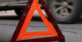 ​В Ужгороді 16-річний мотоцикліст на байку без номерів врізався у BMW iX