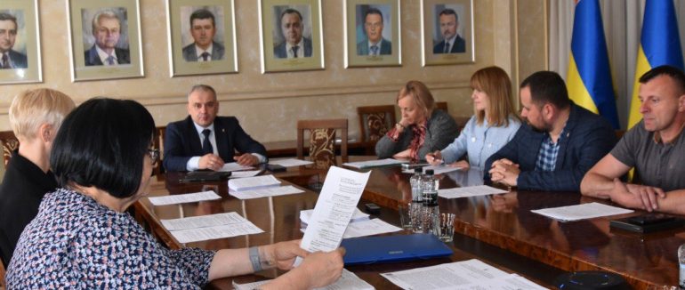 Освітня реформа на Закарпатті: нові ліцеї, премії та зміни в управлінні — що вирішили депутати